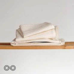 Rawganique popular shop 2 Everdale Organic Cotton Honeycomb Woven Bath Towels