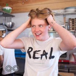 T-Shirts PUREVALLEY 100% Organic Prima Cotton T-Shirt (Unisex) - Real Women