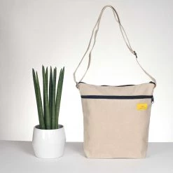 Vendor-unknown OAKLAND Hemp Canvas Laptop Satchel (Plastic-free)